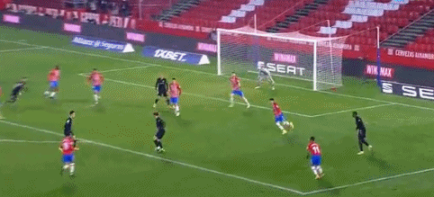 双喜临门，阿莱格里成为米兰队史第七位百胜主帅