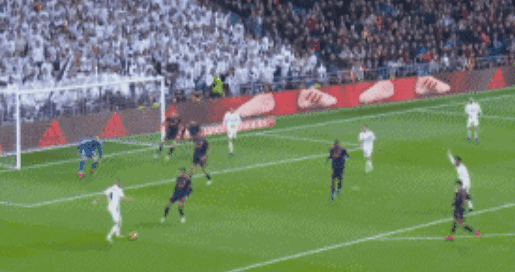 爆冷！广东狂输山西14分，进攻拉胯失误多，奎因首秀拉胯