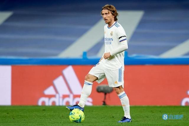 罗马诺：弗拉霍维奇与尤文谈续约无任何进展，拜仁也暂停追求