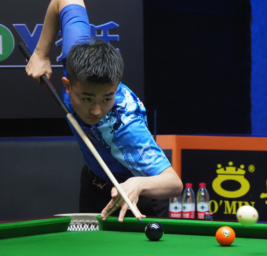 沙特球迷似 沙特球迷似